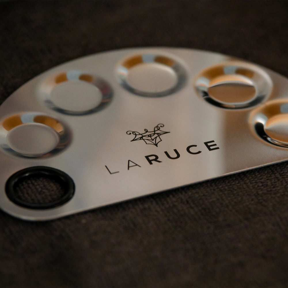 
                  
                    Laruce Mixing Plate + Spatula
                  
                